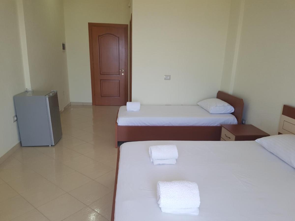 Olympian Rooms Dhërmi Buitenkant foto