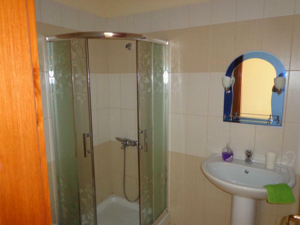 Olympian Rooms Dhërmi Buitenkant foto