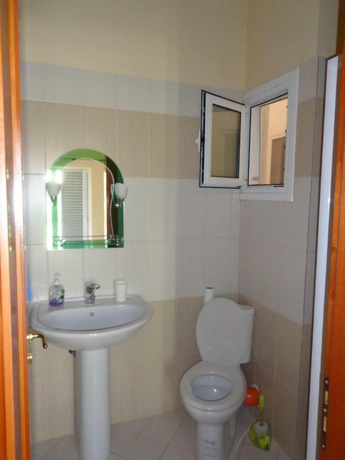 Olympian Rooms Dhërmi Buitenkant foto