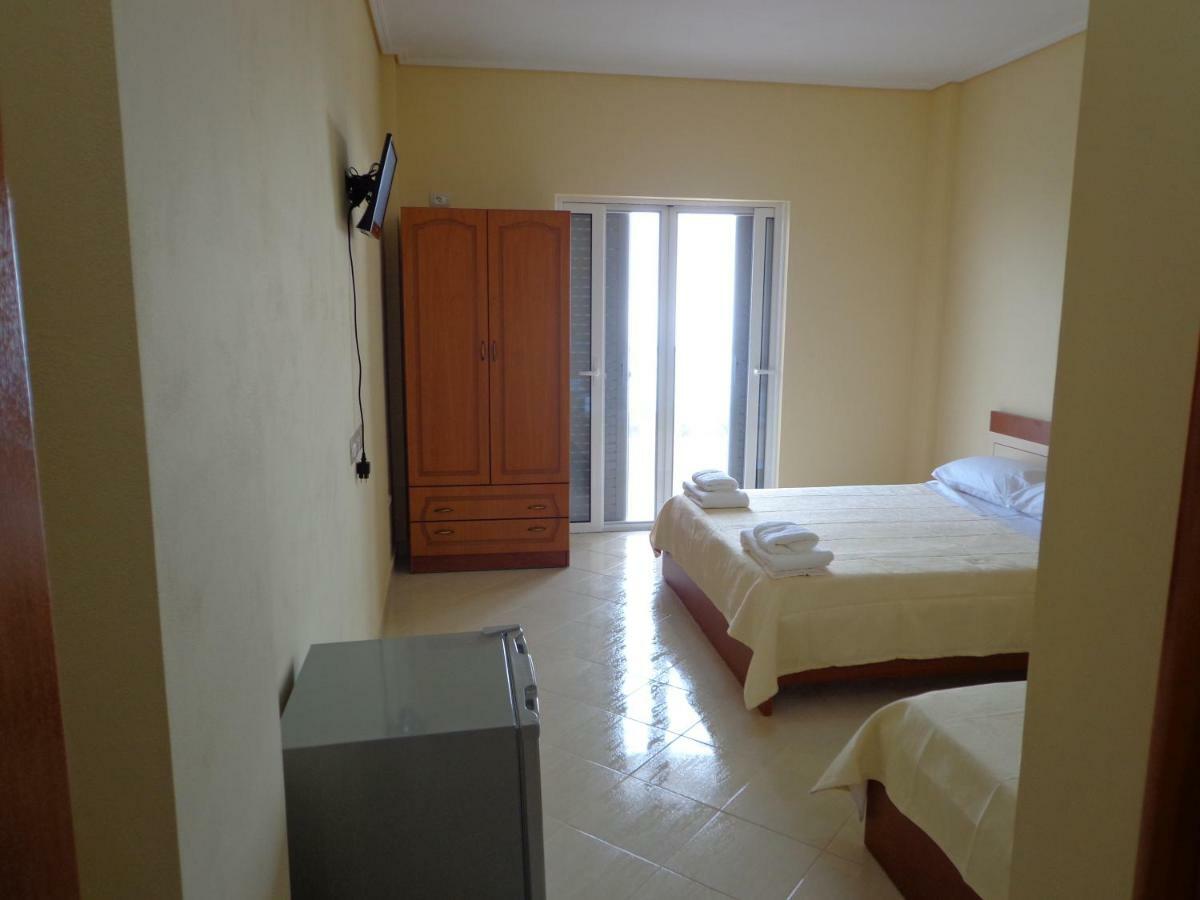 Olympian Rooms Dhërmi Buitenkant foto