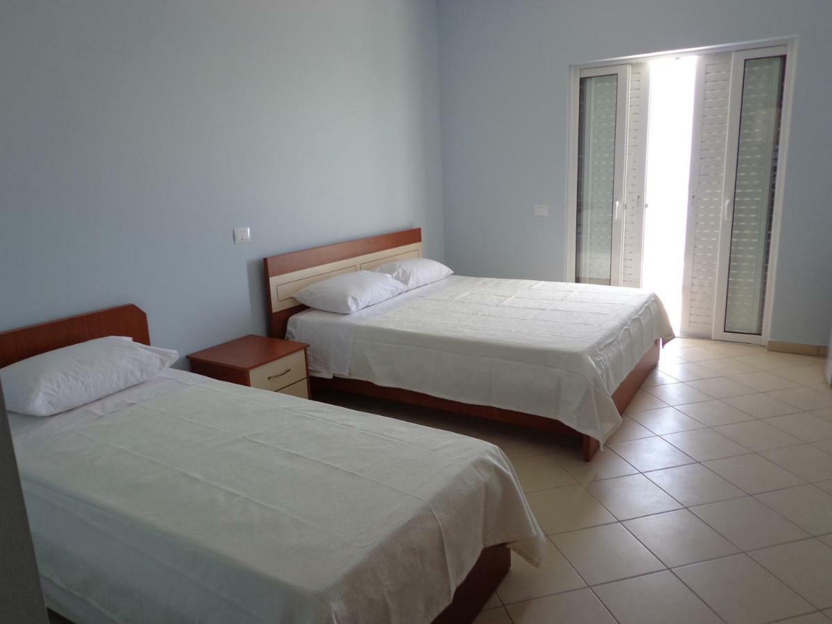 Olympian Rooms Dhërmi Buitenkant foto